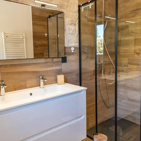 Tinoeva Mare Di * קונקה