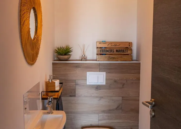 Tinoeva Mare Di Vila